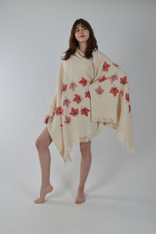 Kırmızı Yaprak Desenli Müslin Peştemal