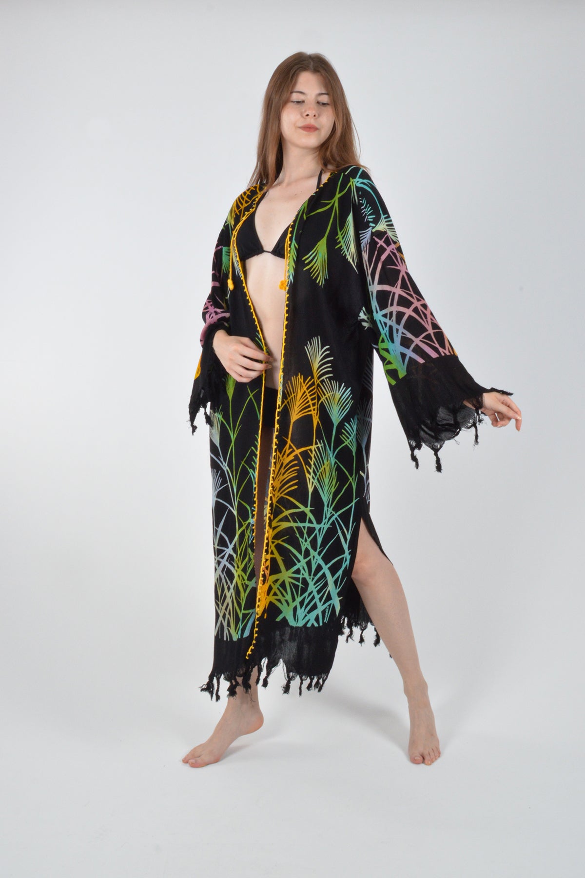 Siyah Retro Renkli Yaprak Desenli Viskon Kimono Kaftan