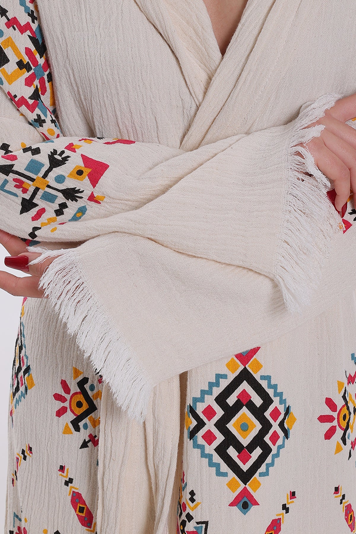 Müslin Kilim Desenli Kapüşonlu Bornoz