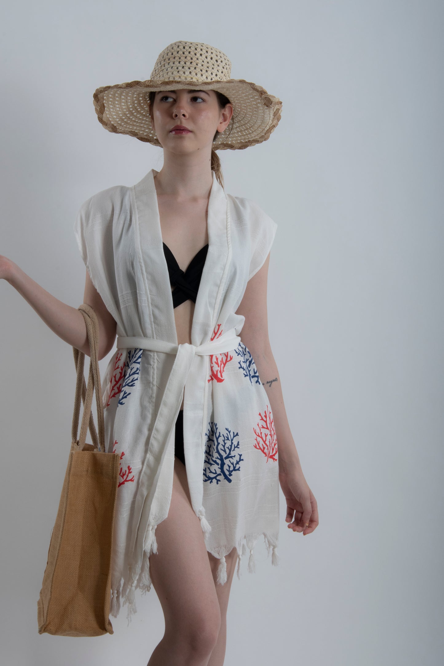 Kırmızı Mavi Mercan Desenli Viskon Kuşaklı Kimono Yelek