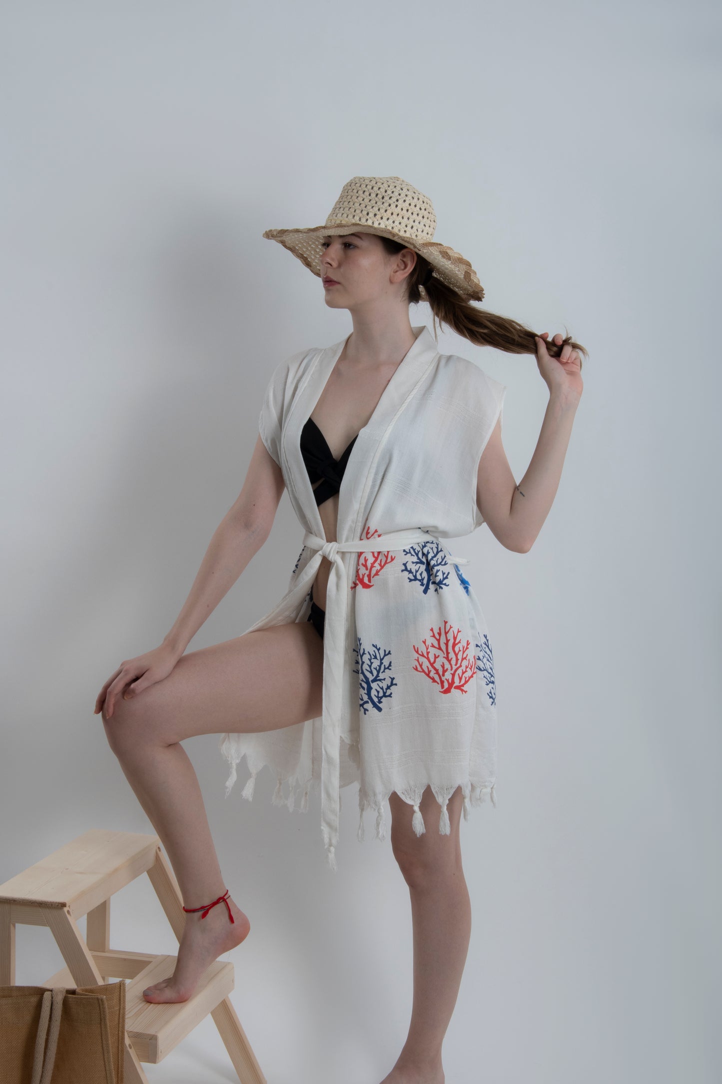 Kırmızı Mavi Mercan Desenli Viskon Kuşaklı Kimono Yelek