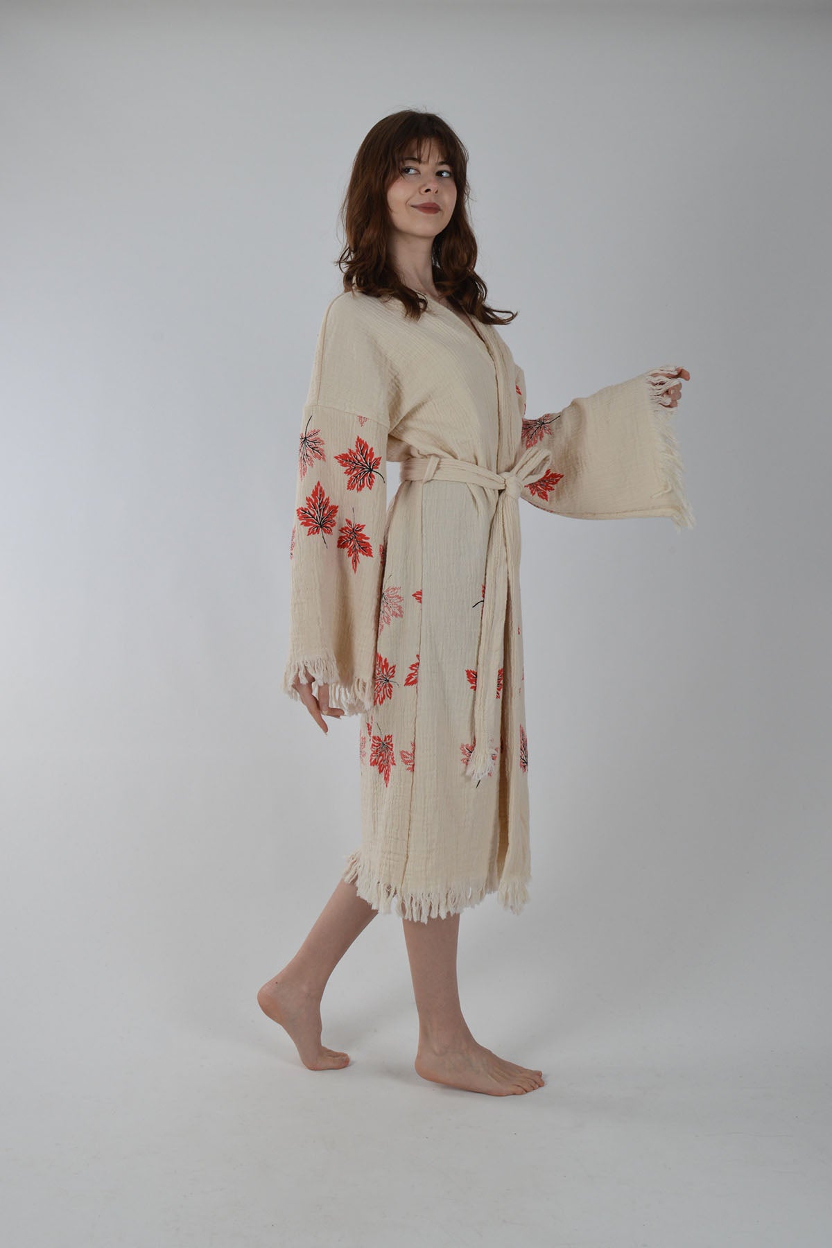 Kırmızı Yaprak Desenli Müslin Kimono