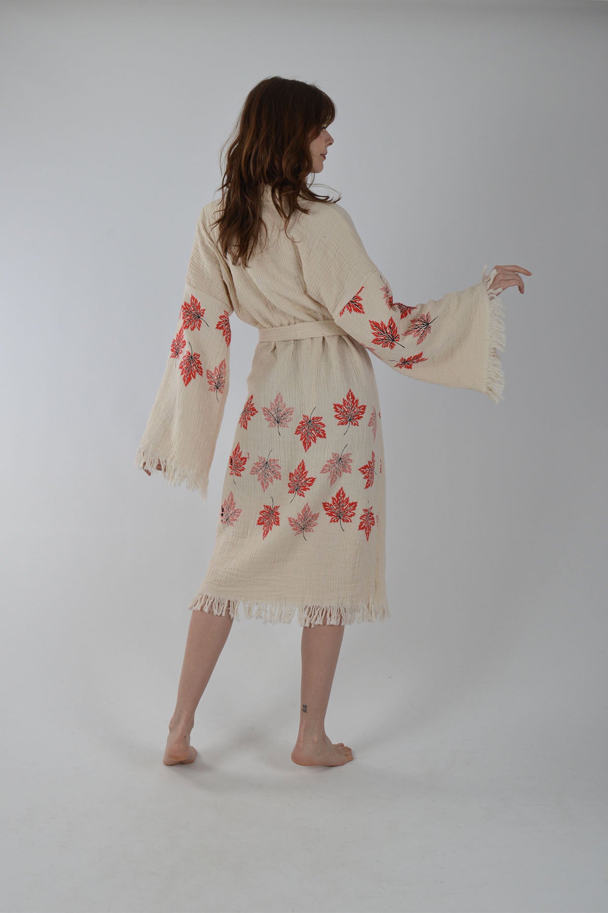 Kırmızı Yaprak Desenli Müslin Kimono
