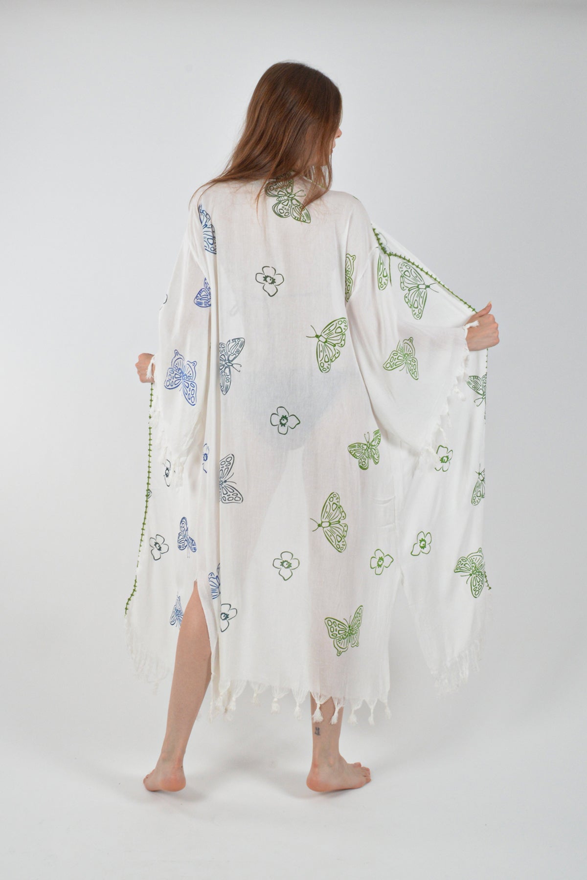 Beyaz Retro Renkli Kelebek Desenli Kimono Kaftan