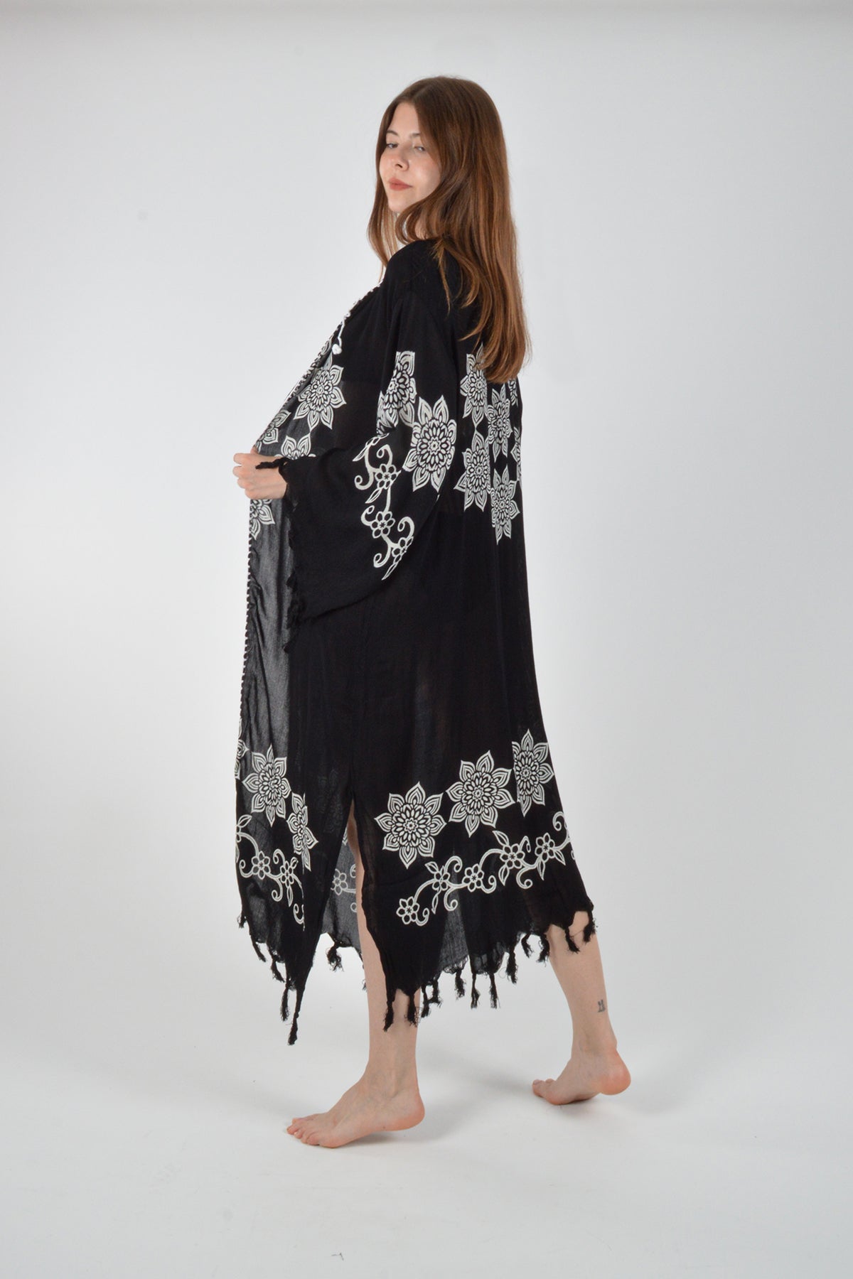 Siyah Retro Çiçek Desenli Viskon Kimono Kaftan